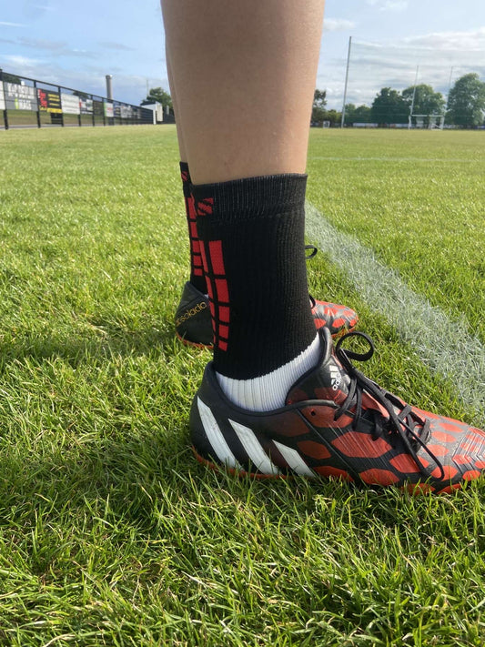 Reset red + Black socks